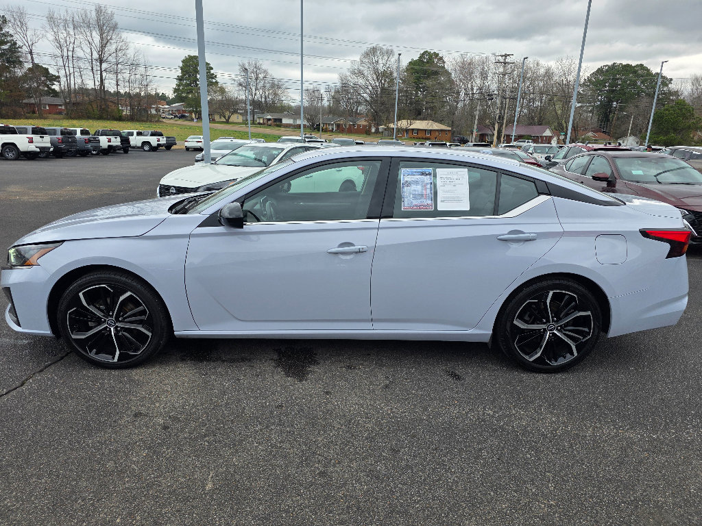 Used 2024 Nissan Altima 2.5 SR image 6