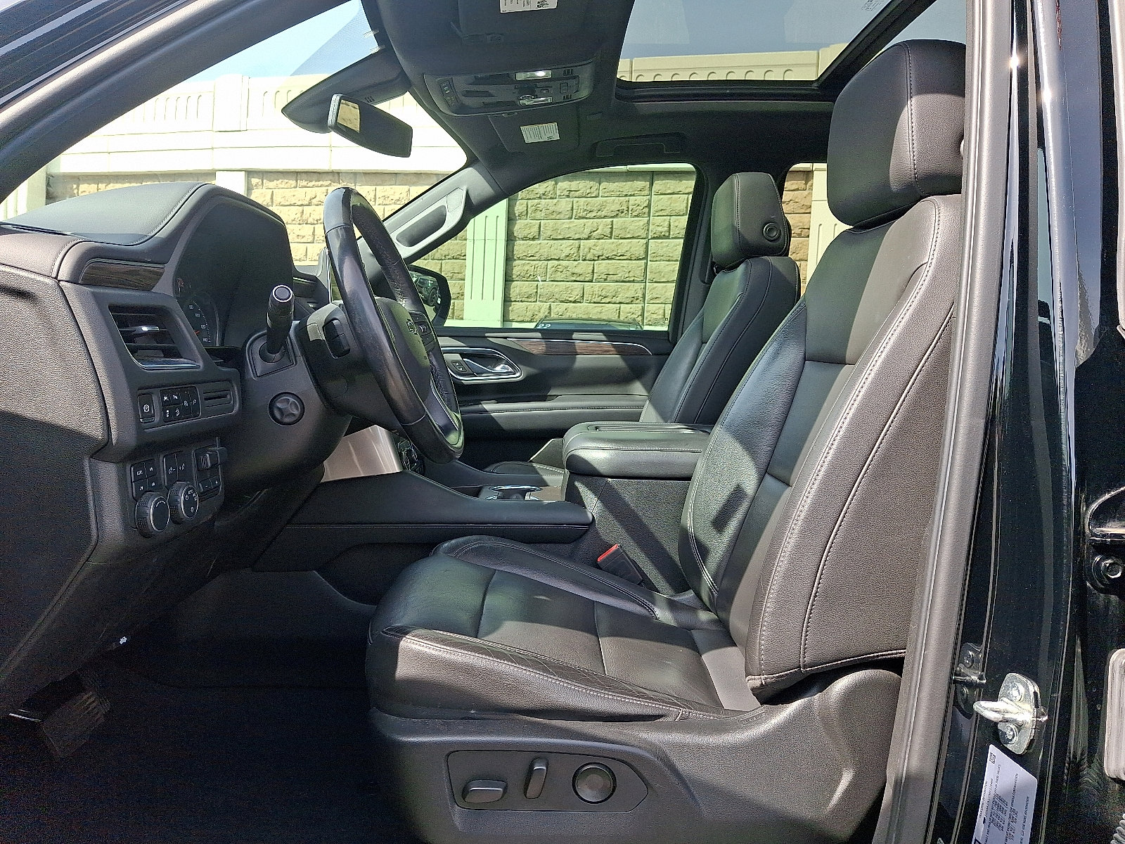 Used 2021 Chevrolet Tahoe Z71 w/ Z71 Signature Package image 13