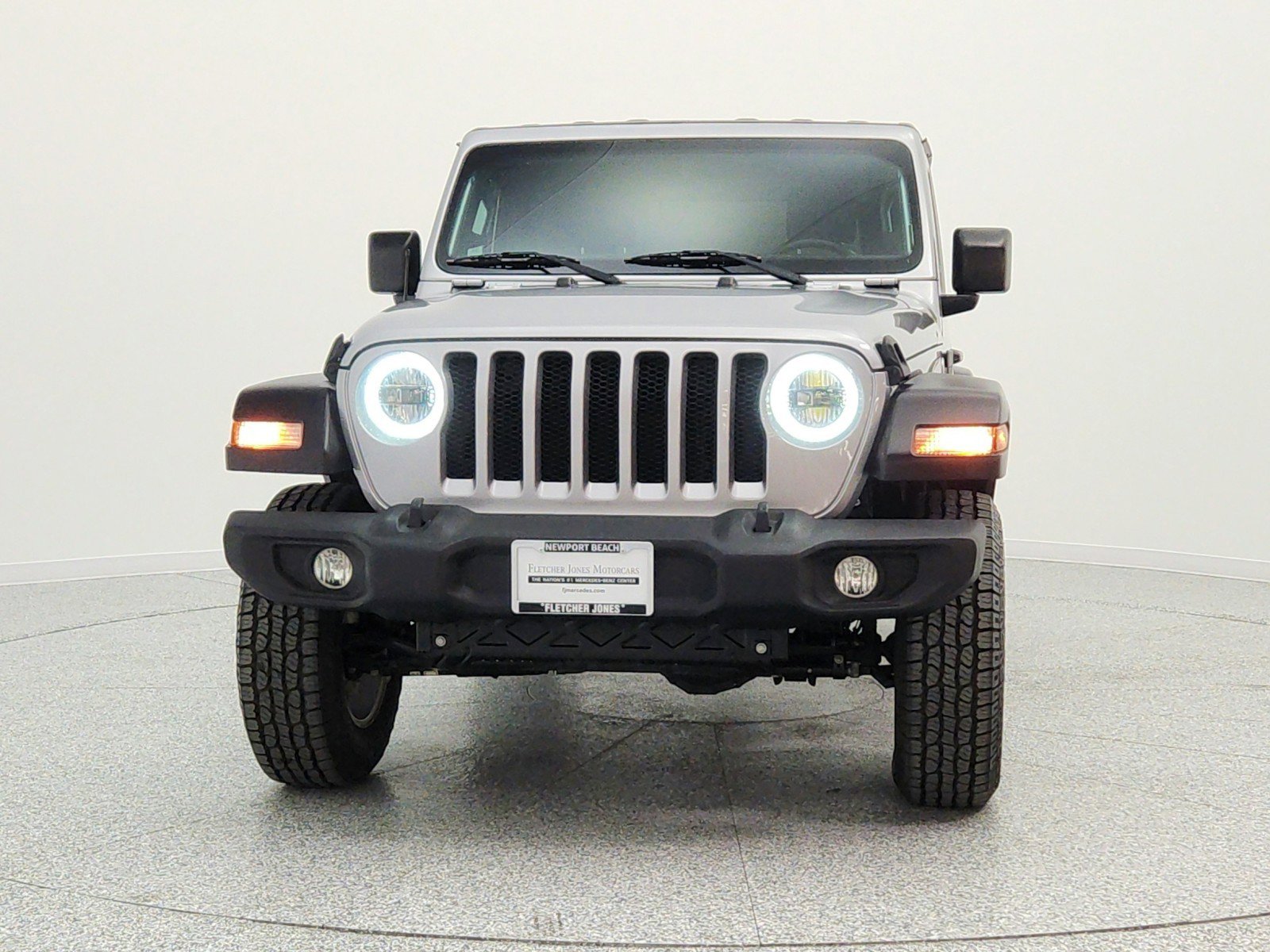 Used 2019 Jeep Wrangler Sport AWD/4WD image 2