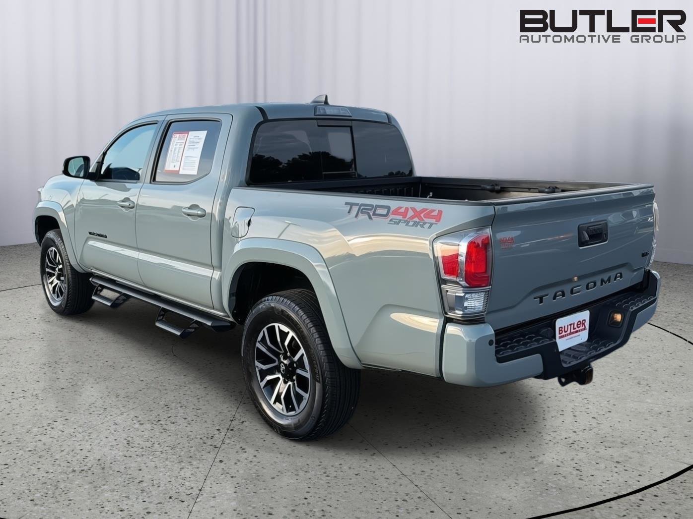 Certified 2023 Toyota Tacoma TRD Sport w/ TRD Premium Sport Package AWD/4WD image 4