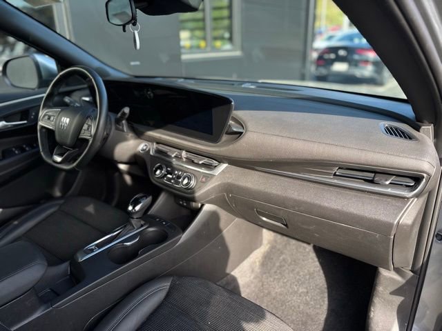 Used 2024 Buick Envista Preferred w/ Convenience I Package FWD image 50