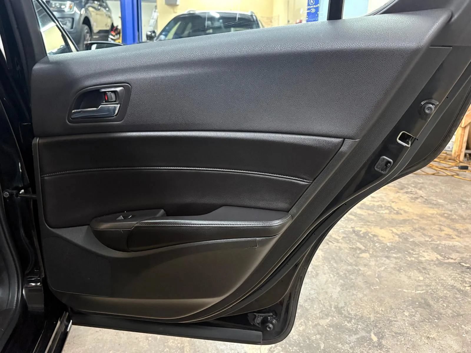 Used 2017 Acura ILX FWD image 29