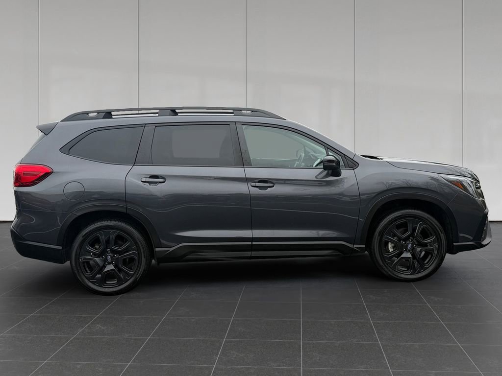 Used 2023 Subaru Ascent Onyx Edition image 6