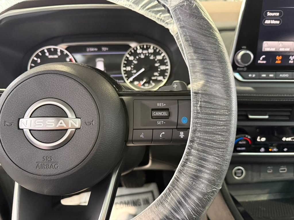 Used 2023 Nissan Rogue SV w/ SV Premium B Package AWD/4WD image 8