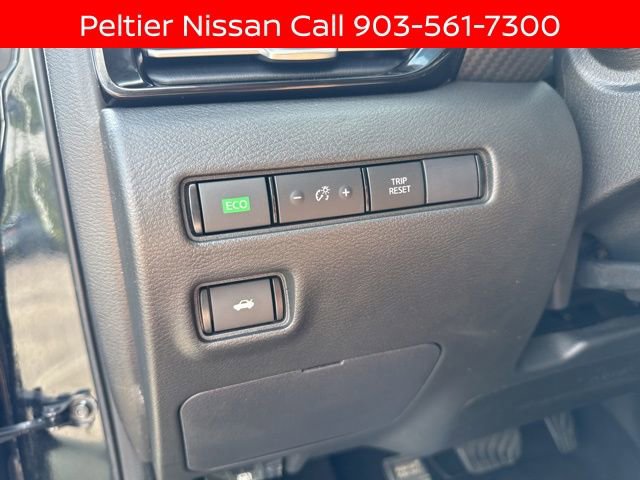 Certified 2020 Nissan Sentra SV w/ Trunk Package FWD image 12