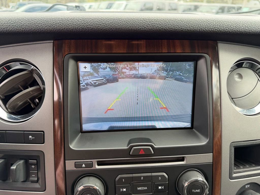 Used 2017 Ford Expedition Platinum image 22