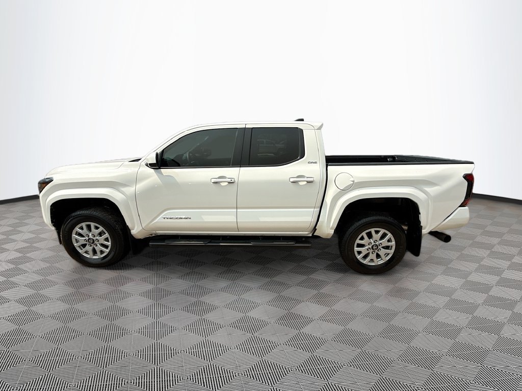 Used 2024 Toyota Tacoma SR5 RWD image 9