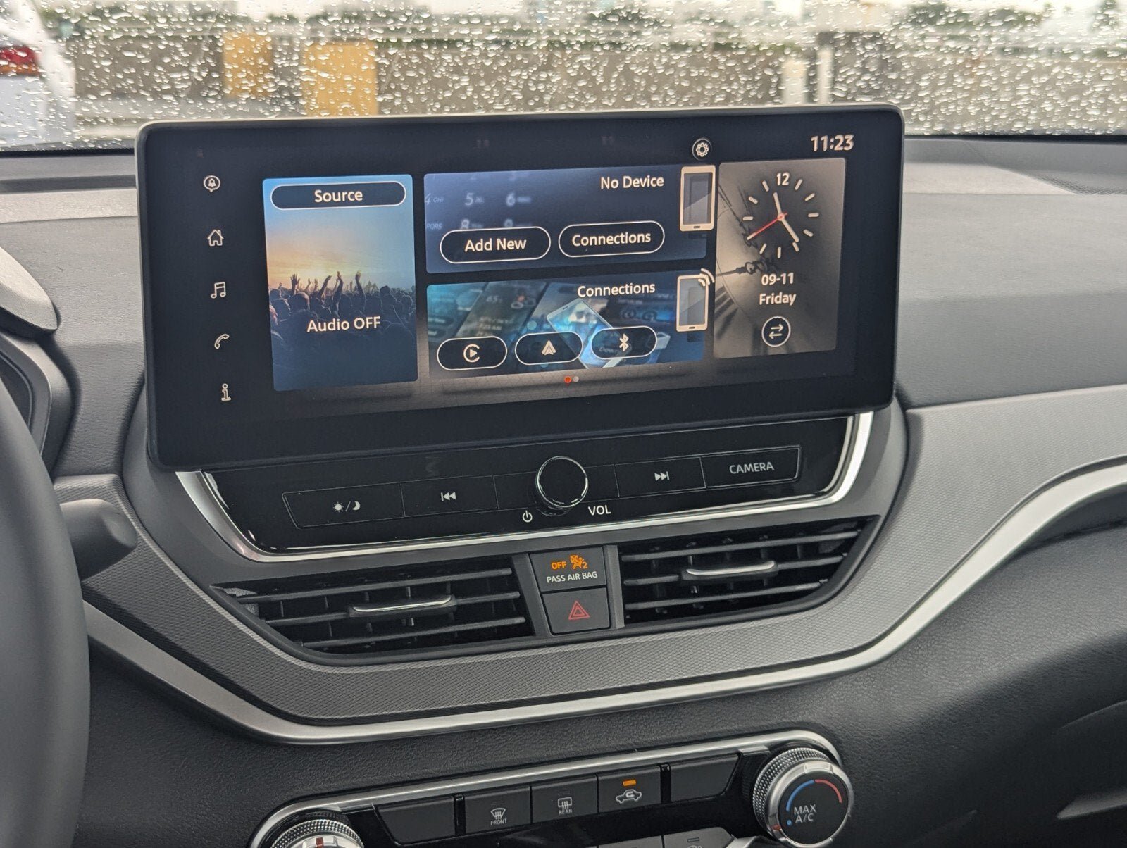 New 2026 Nissan Altima 2.5 SR FWD image 17