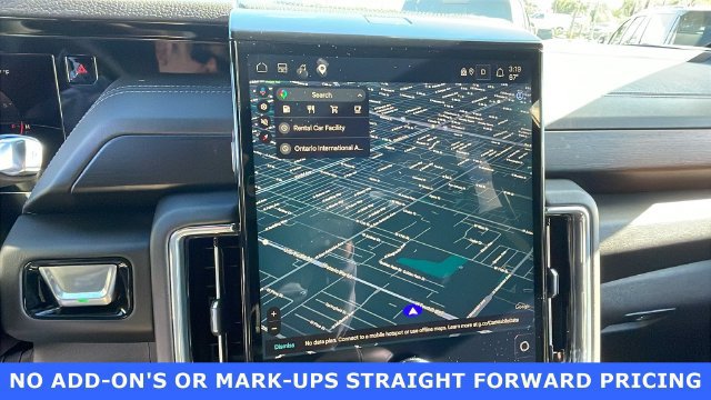 Used 2025 GMC Yukon Denali RWD image 19