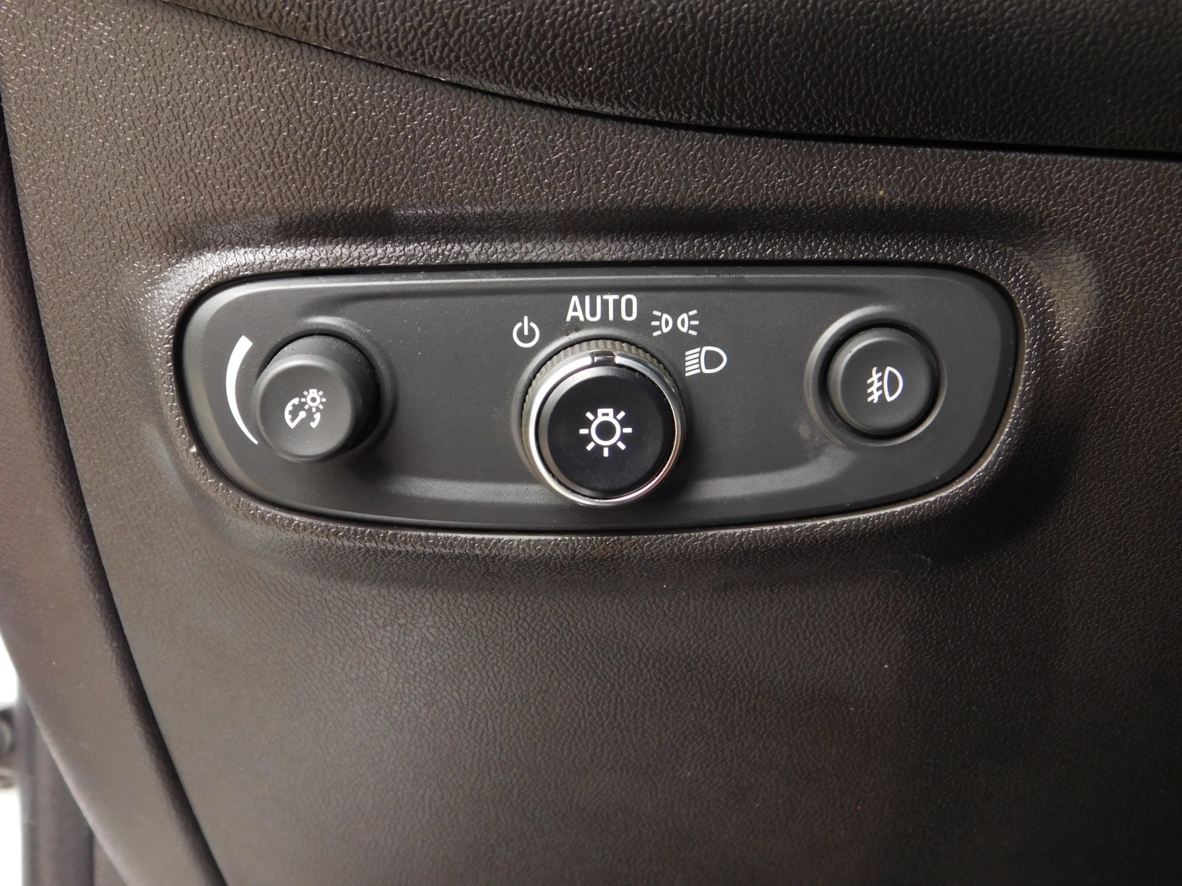 Used 2020 Chevrolet Equinox Premier FWD image 31
