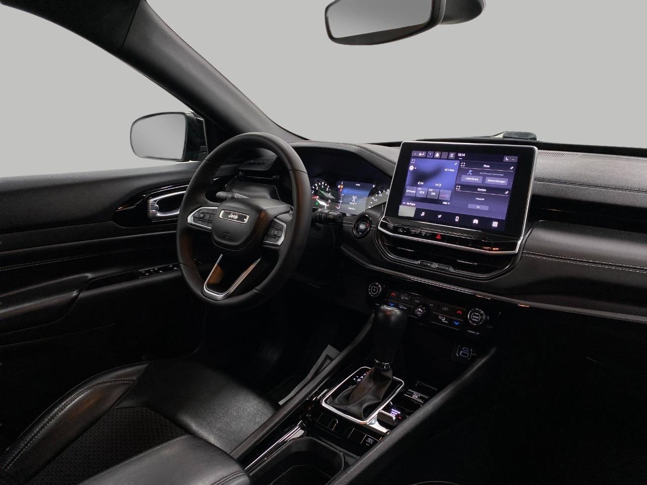 Used 2023 Jeep Compass Altitude w/ Convenience Group AWD/4WD image 19