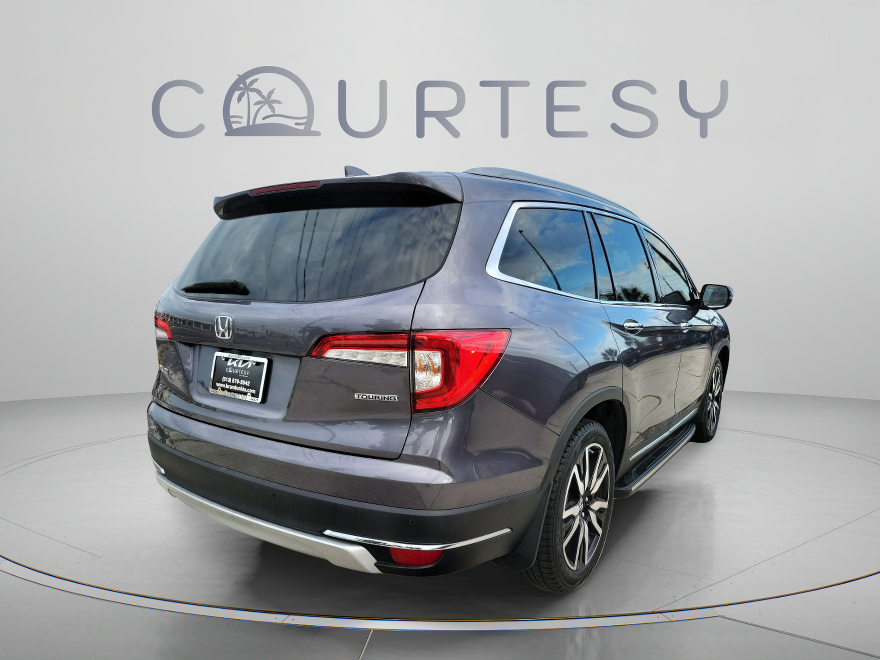 Used 2021 Honda Pilot Touring image 3
