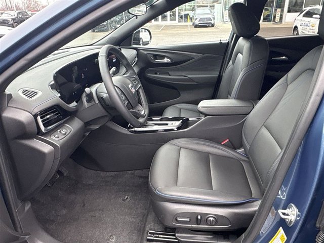 Certified 2024 Buick Envista Sport Touring w/ Convenience I Package image 18