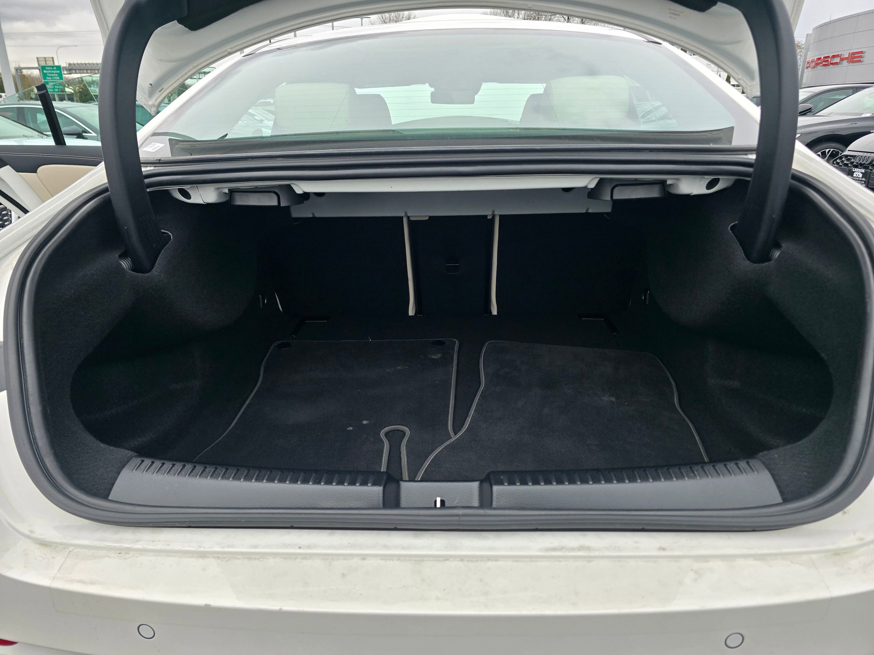 Used 2025 Mercedes-Benz CLA 250 4MATIC image 11