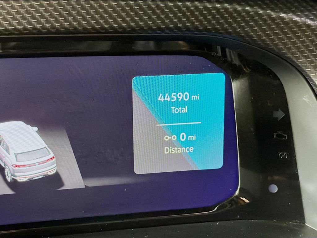 Used 2024 Volkswagen Atlas Cross Sport SEL R-Line AWD/4WD image 34