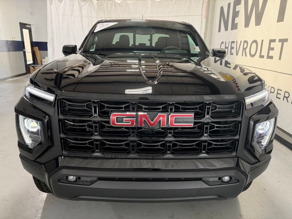 New 2026 GMC Canyon Elevation w/ Convenience Package RWD image 34