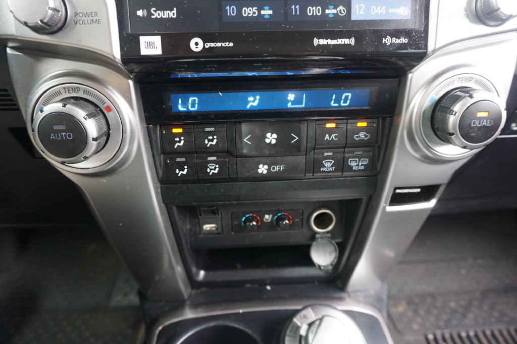 Used 2022 Toyota 4Runner Limited AWD/4WD image 12