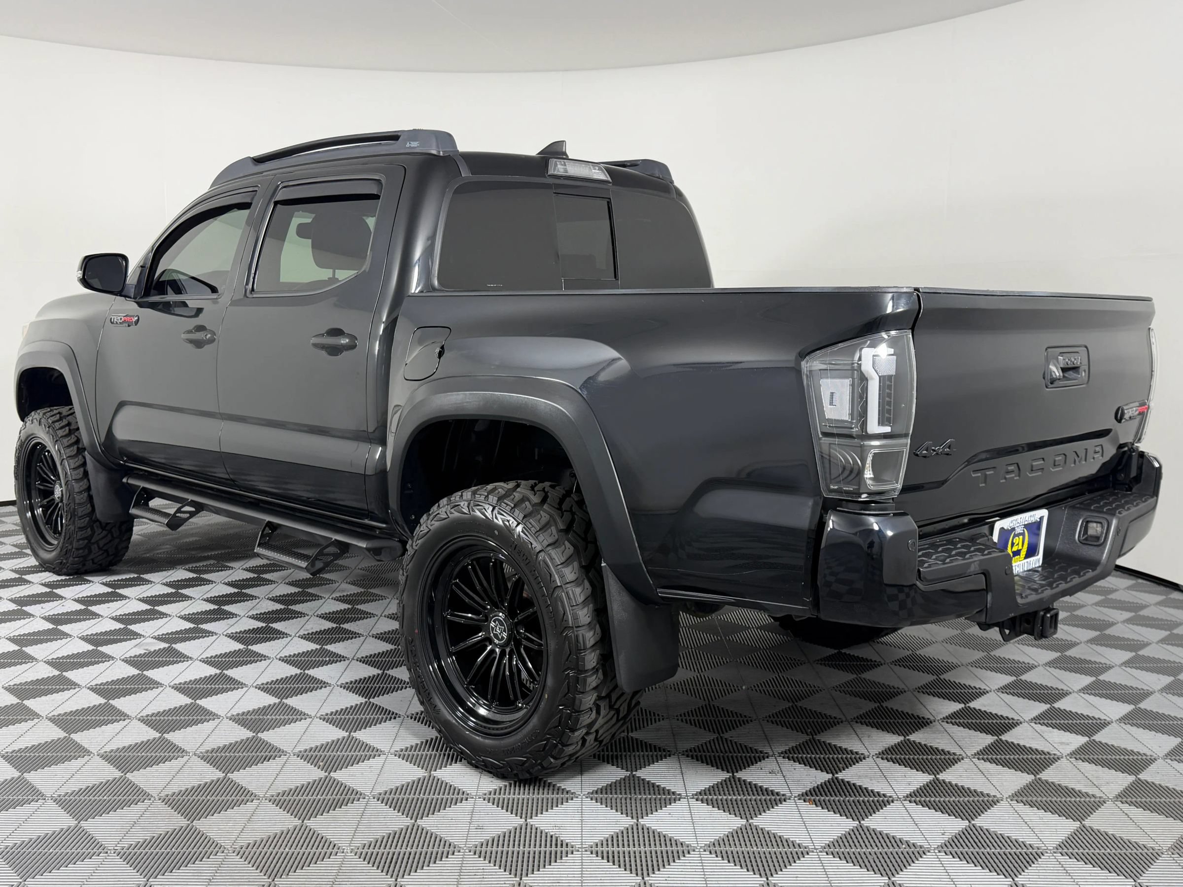 Used 2019 Toyota Tacoma TRD Pro AWD/4WD image 12