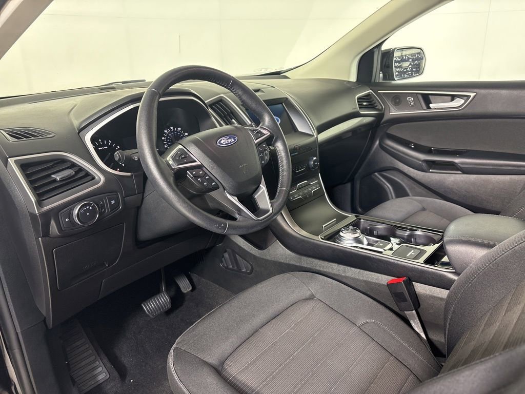 Used 2019 Ford Edge SEL image 15