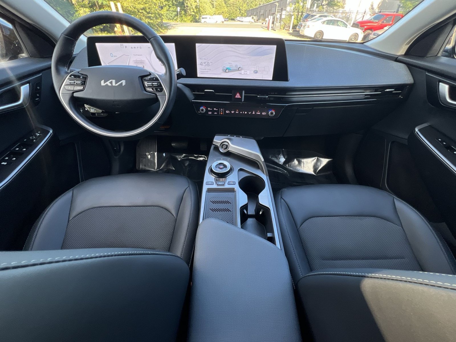 Used 2024 Kia EV6 Light AWD/4WD image 30