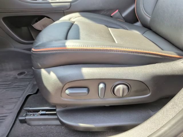 Certified 2023 GMC Acadia AT4 w/ Technology Package AWD/4WD image 18