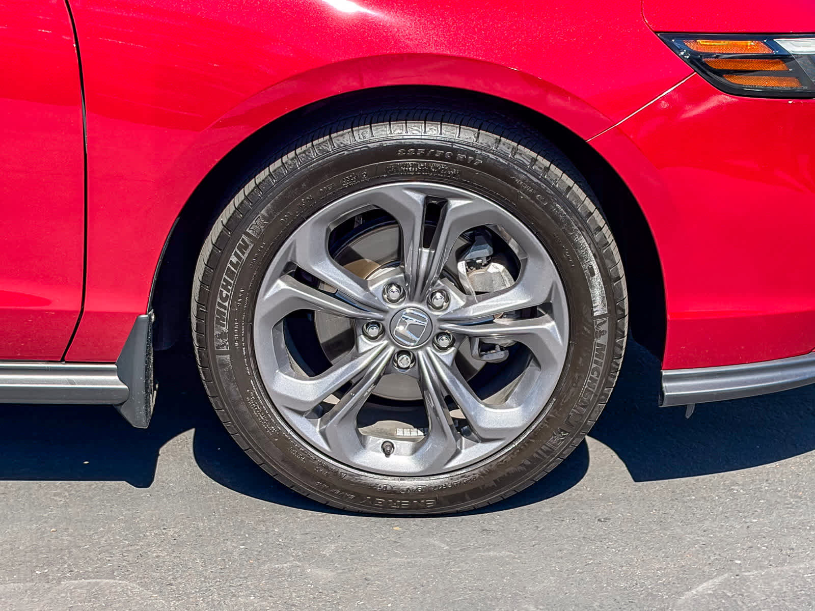 Used 2024 Honda Accord EX image 9