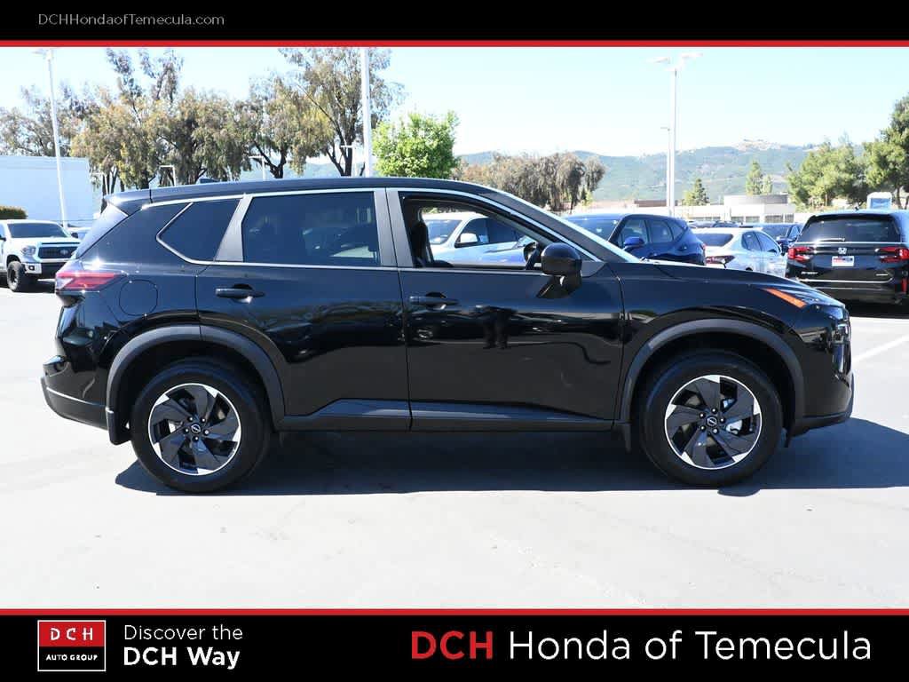 Used 2024 Nissan Rogue SV FWD image 5