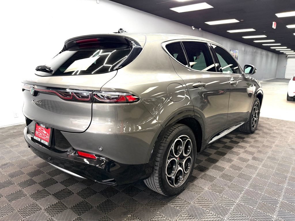 Used 2024 Alfa Romeo Tonale Ti AWD/4WD image 14