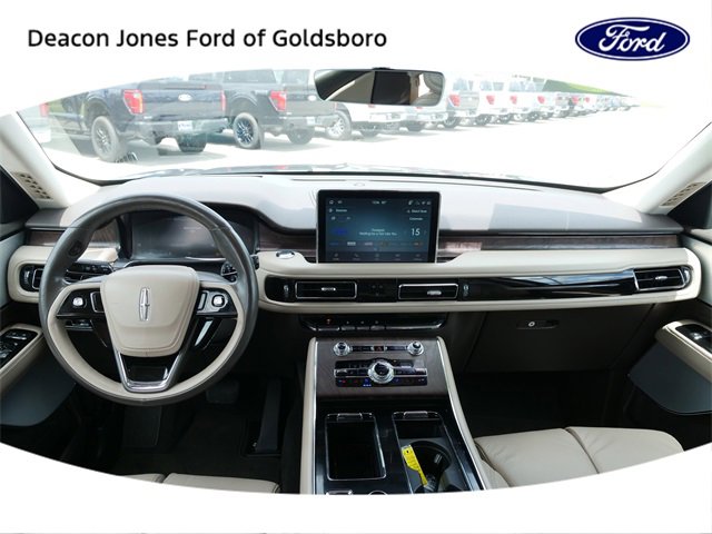 Used 2023 Lincoln Aviator Reserve w/ Equipment Group 201A image 16