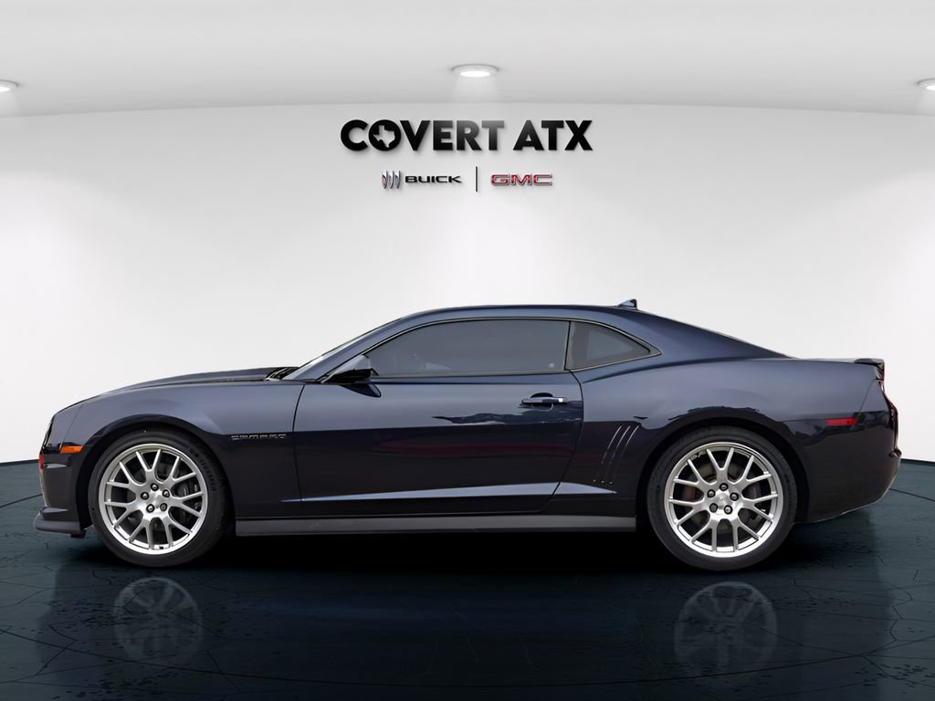 Used 2013 Chevrolet Camaro SS w/ Dusk Special Edition RWD image 5