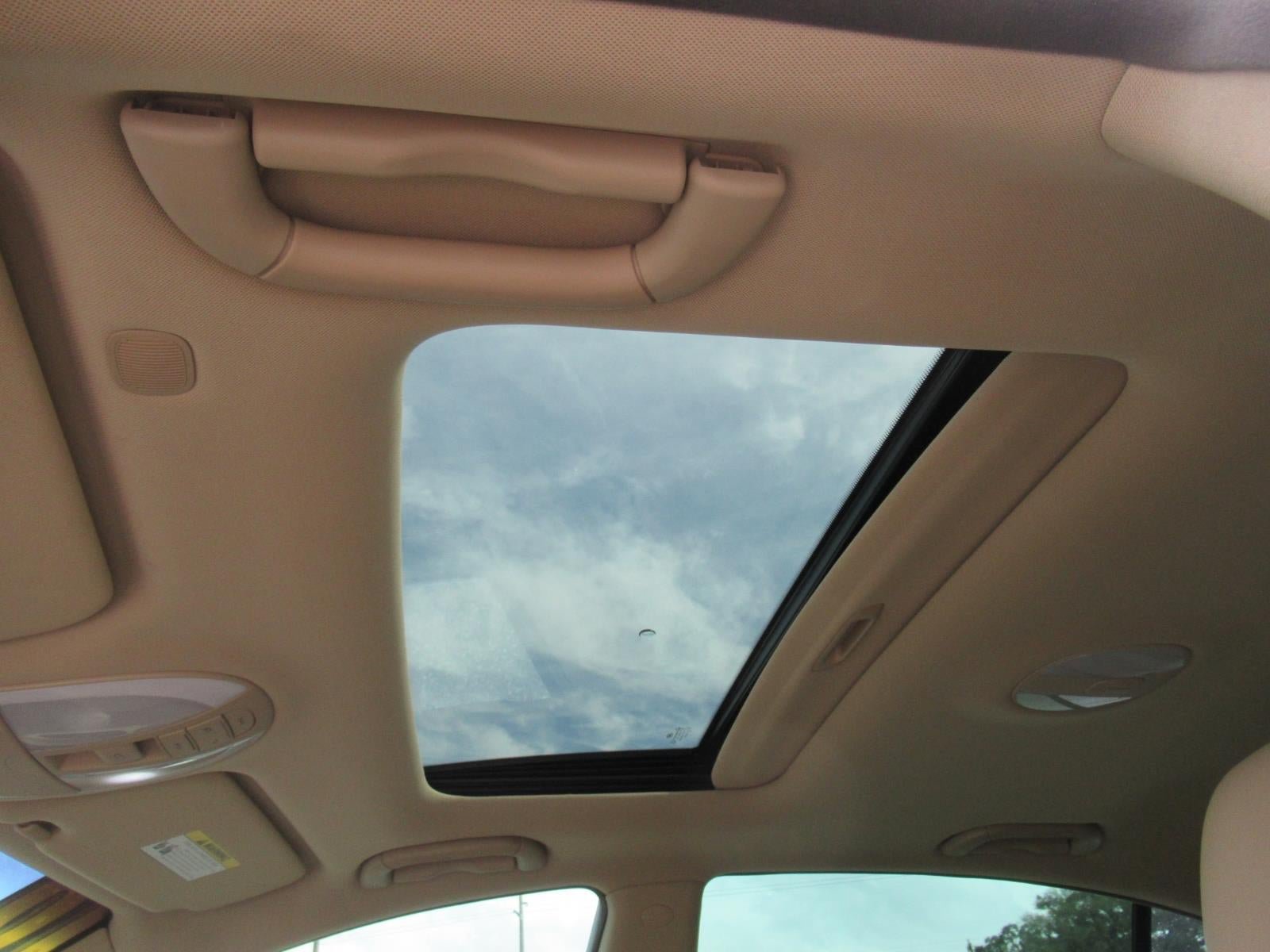 Used 2010 Hyundai Genesis 3.8 w/ Premium Pkg 2 RWD image 19