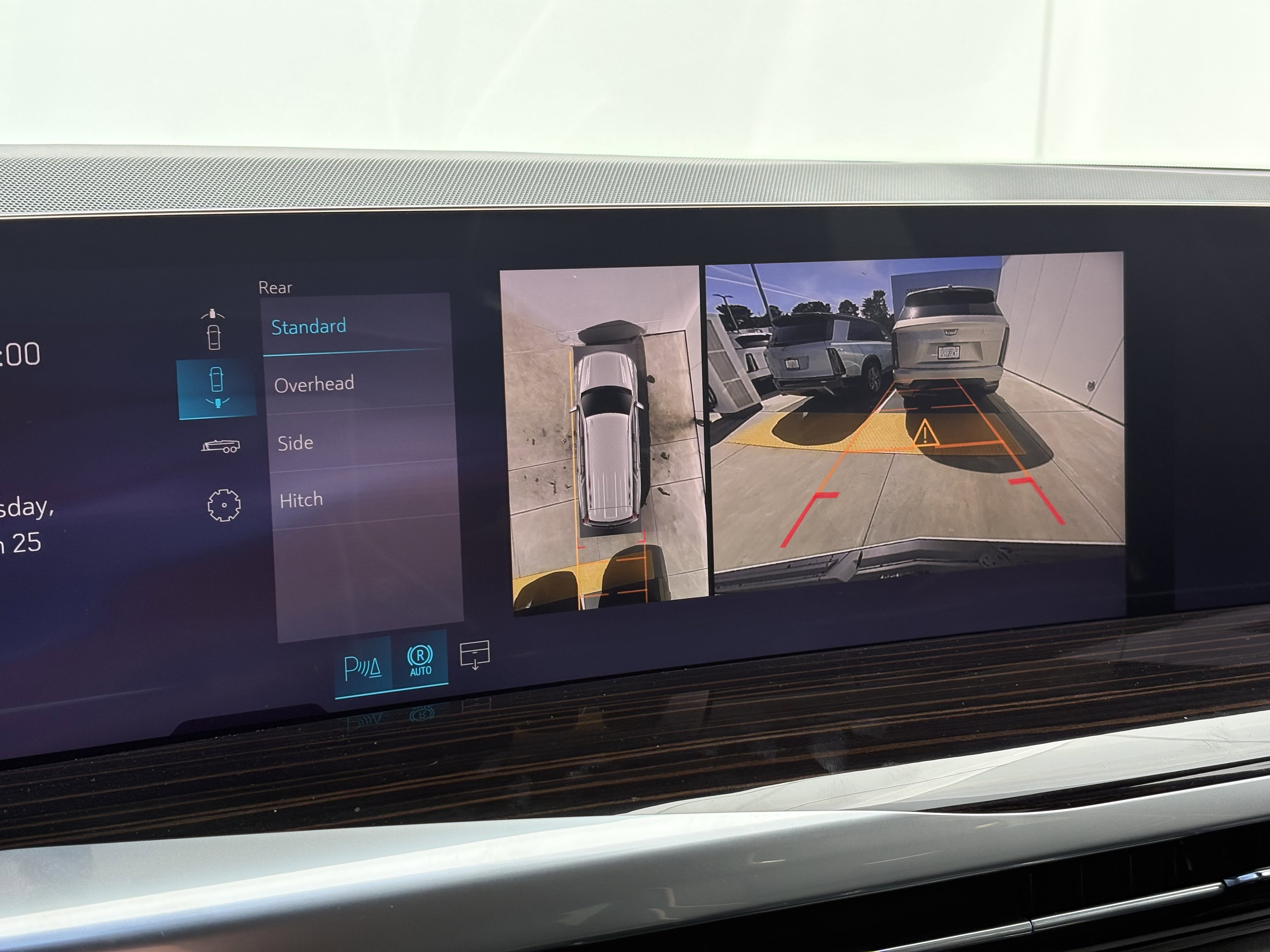 New 2026 Cadillac Escalade Luxury image 27