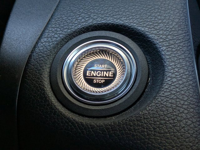 Used 2019 Mercedes-Benz C 300 4MATIC Coupe image 33