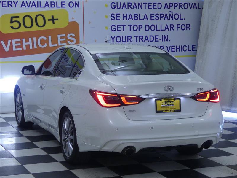 Used 2018 INFINITI Q50 Luxe w/ Essential Package (3.0T Luxe) AWD/4WD image 4