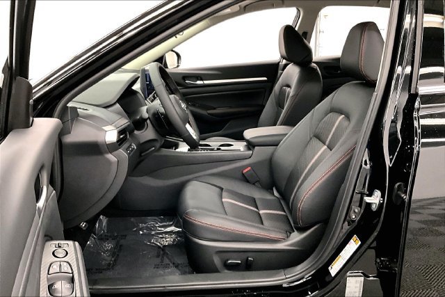 New 2026 Nissan Altima 2.5 SR FWD image 10