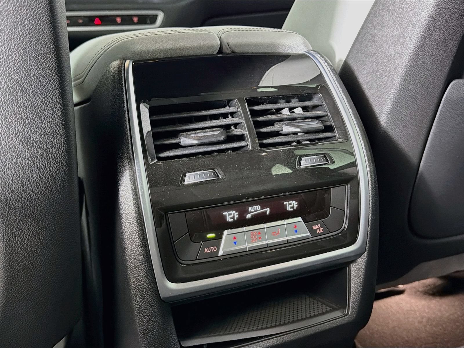 Used 2024 BMW X5 xDrive50e w/ Executive Package AWD/4WD image 26