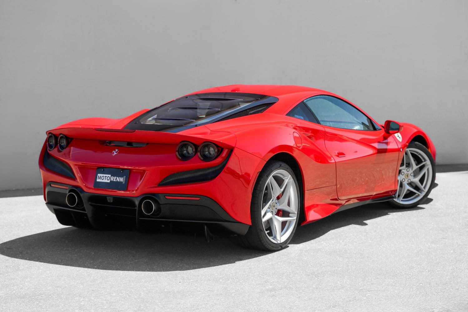 Used 2022 Ferrari F8 Tributo RWD image 3