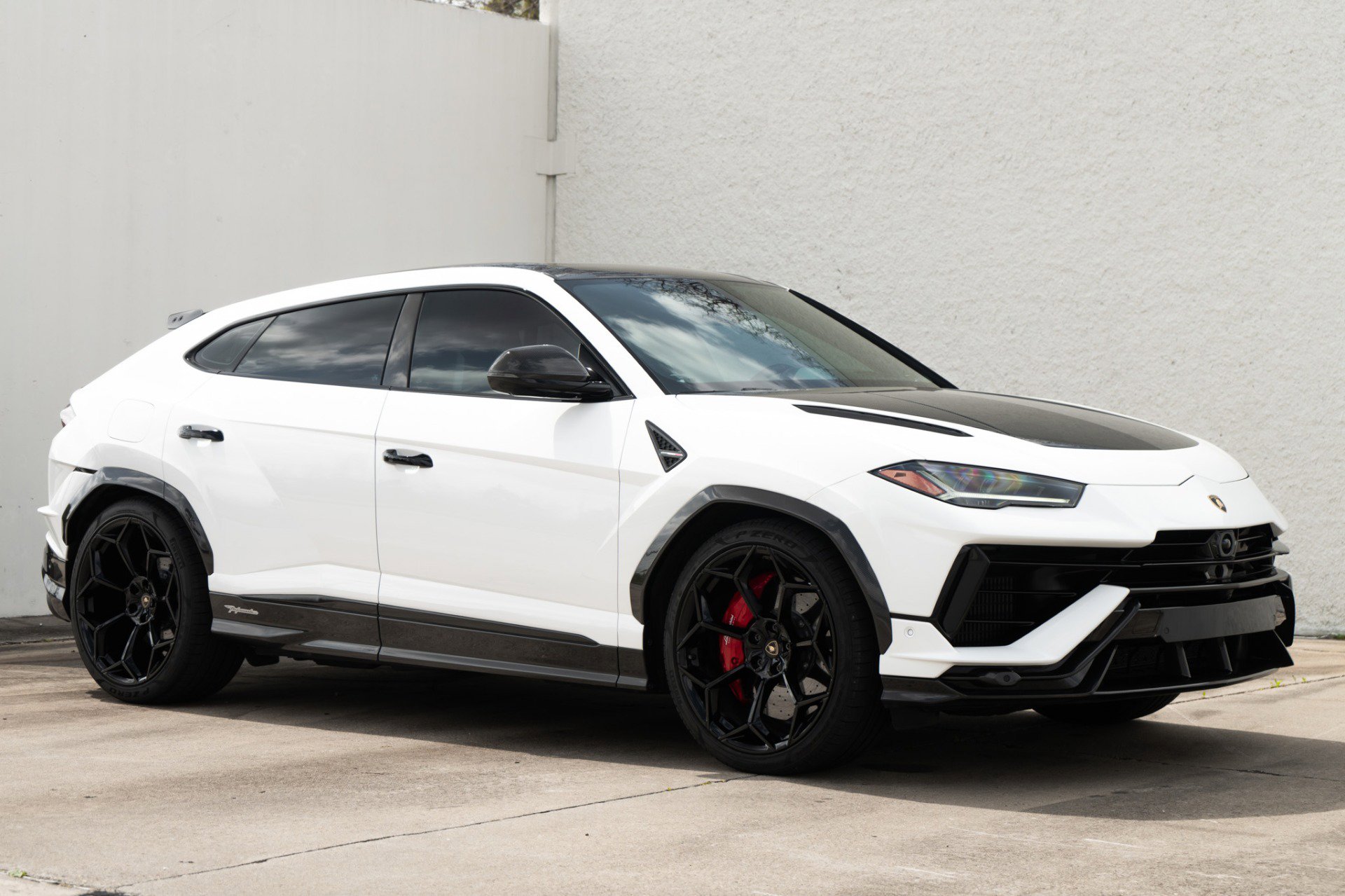 Used 2024 Lamborghini Urus Performante image 2