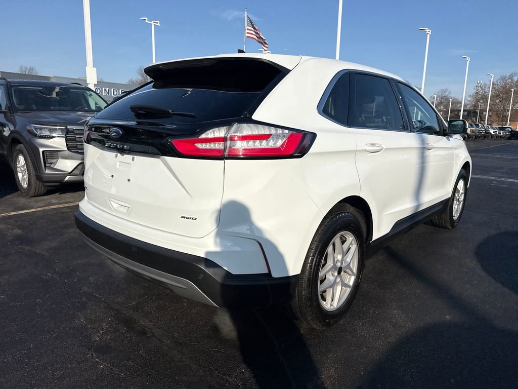 Used 2024 Ford Edge SEL image 7