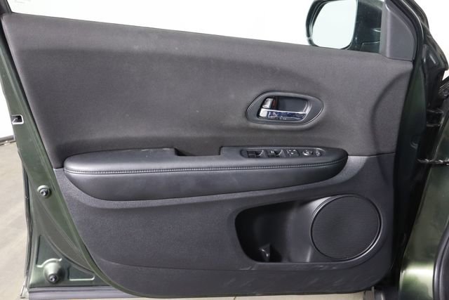 Used 2018 Honda HR-V LX image 19