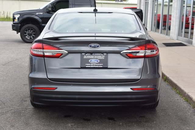 Used 2019 Ford Fusion Energi Titanium FWD image 11