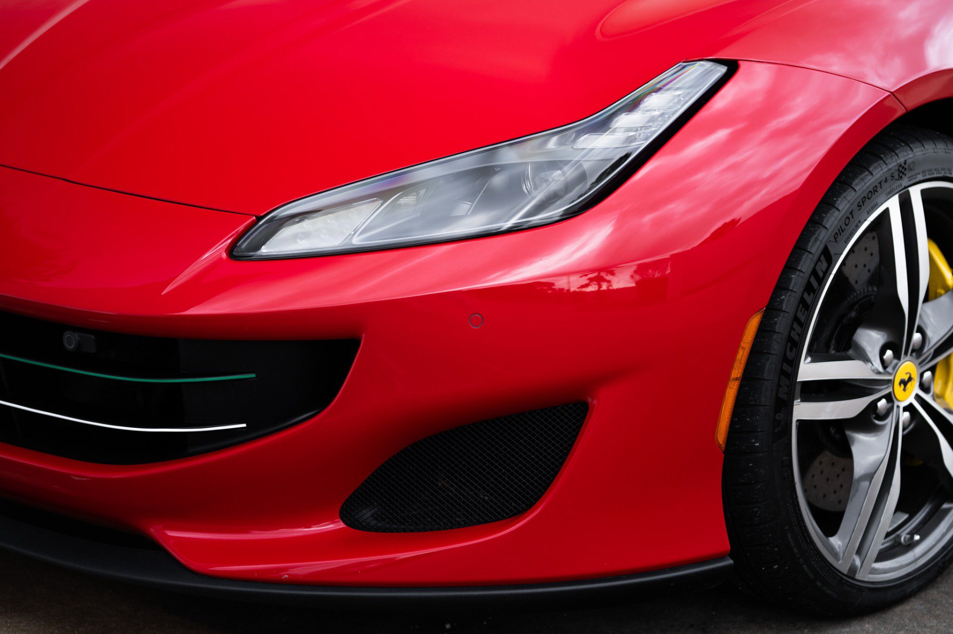 Used 2019 Ferrari Portofino RWD image 27