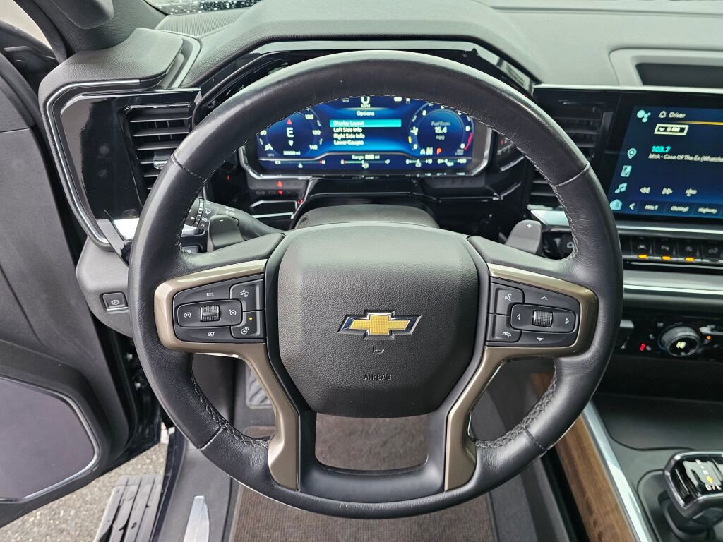 Used 2023 Chevrolet Silverado 1500 High Country w/ Technology Package AWD/4WD image 21