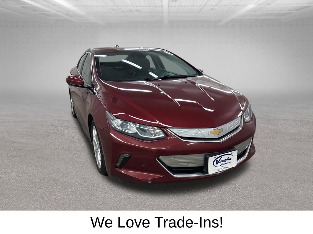 Used 2017 Chevrolet Volt Premier w/ Driver Confidence II Package FWD image 3