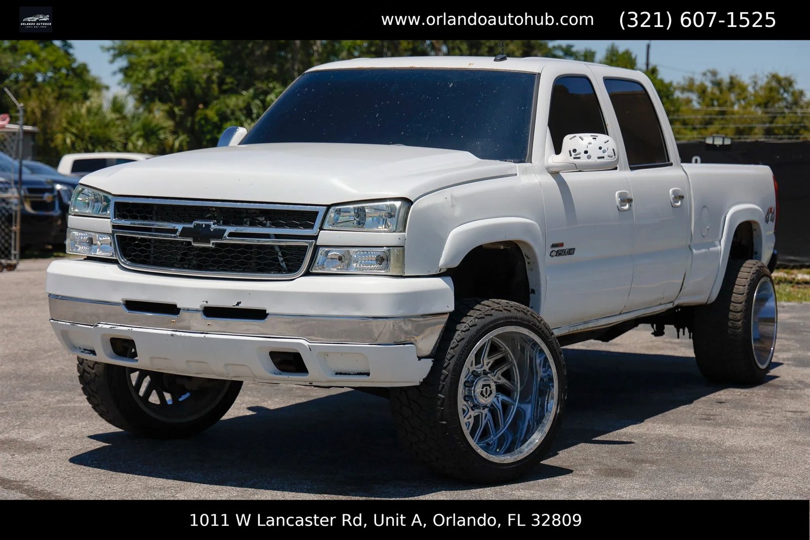 Used 2003 Chevrolet Silverado 2500 LT AWD/4WD image 1
