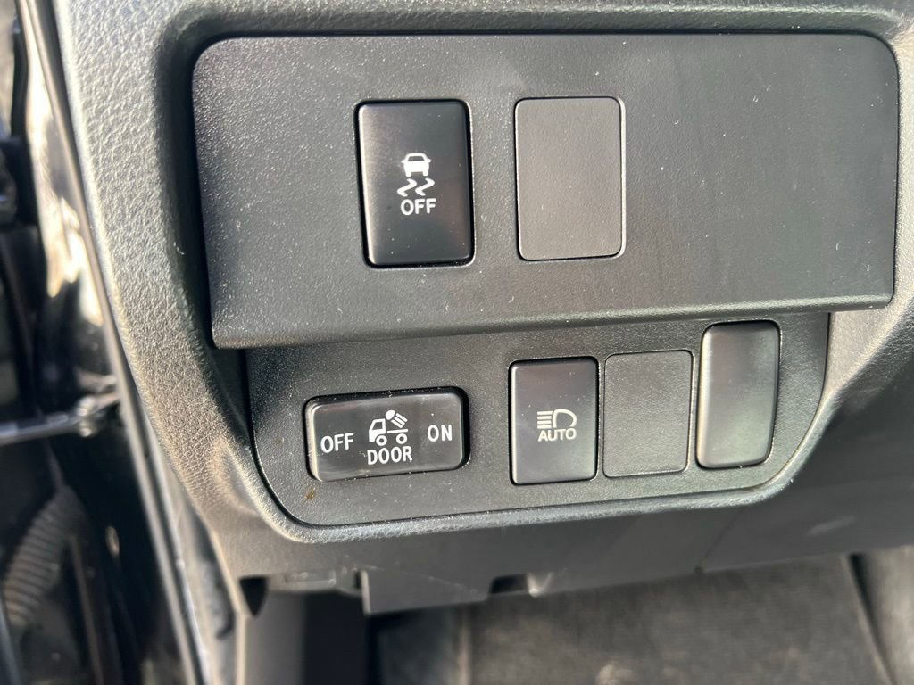 Used 2022 Toyota Tacoma SR w/ SR Convenience Package image 11