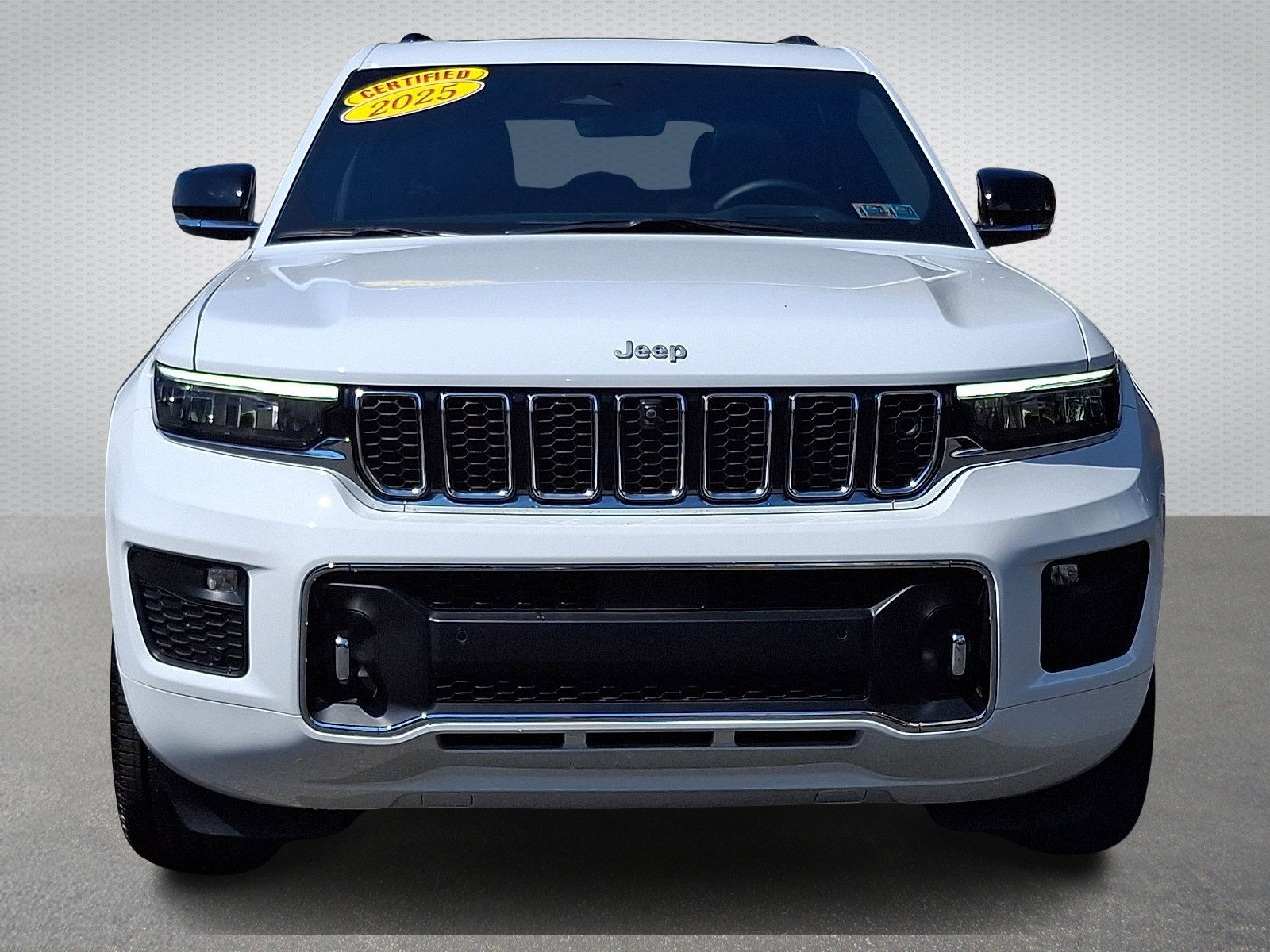 Certified 2025 Jeep Grand Cherokee Overland w/ Adv Protech Group III AWD/4WD image 2