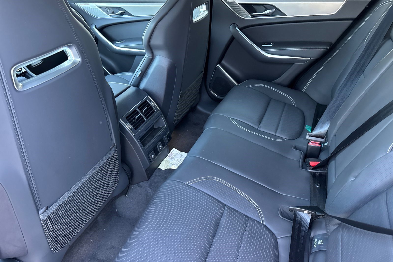 New 2026 Jaguar F-PACE R-Dynamic S image 16