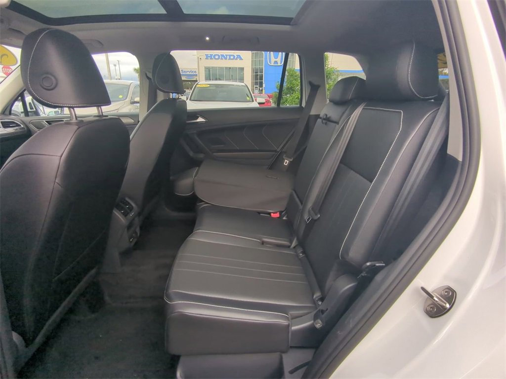 Used 2024 Volkswagen Tiguan SE image 13