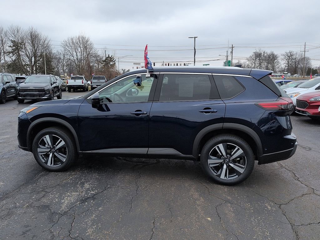 Used 2026 Nissan Rogue SL image 4